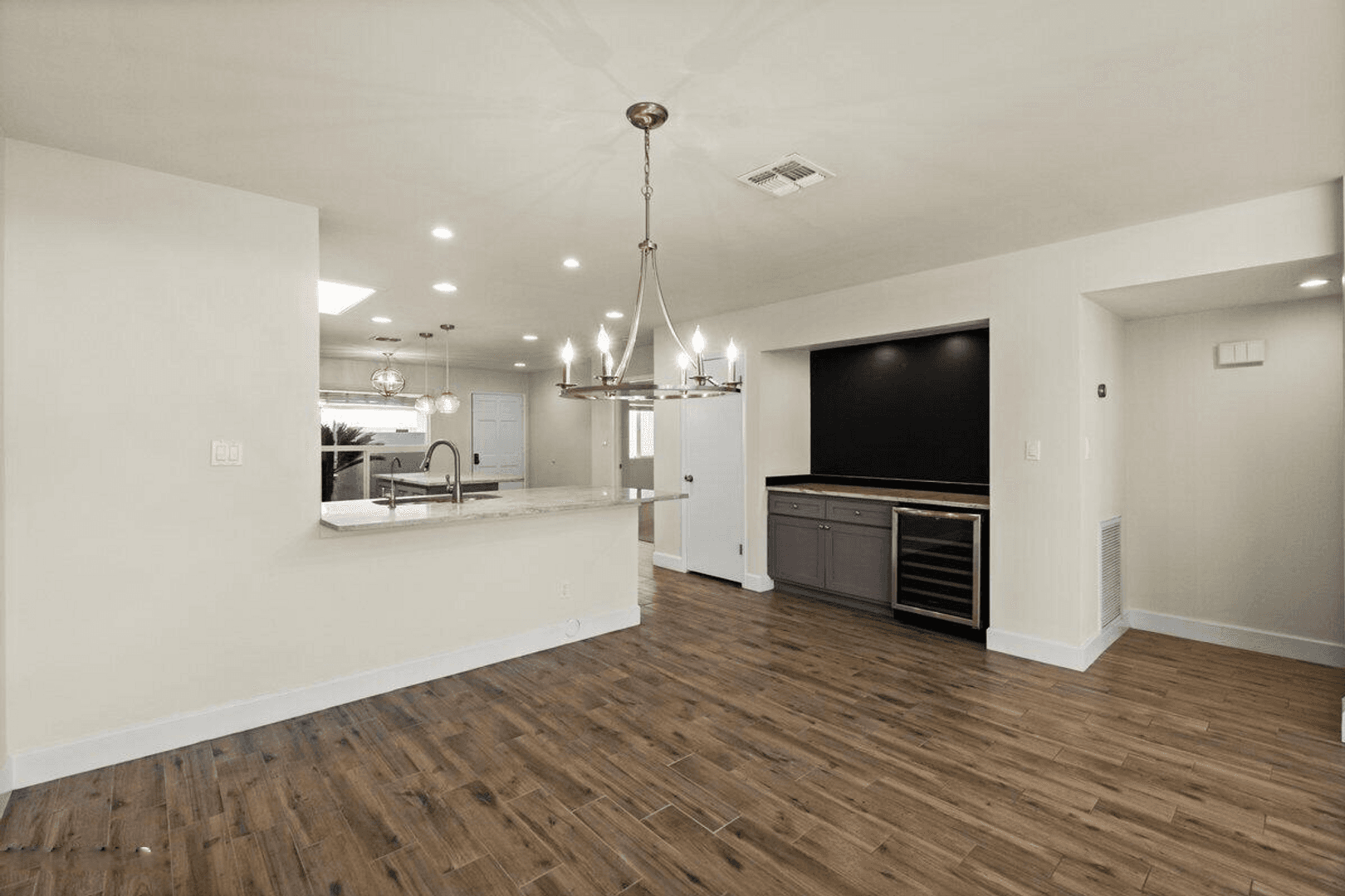 Scottsdale House: 8773 E Via De Sereno