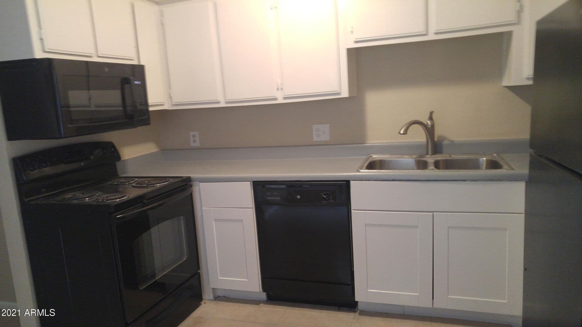 Phoenix Apartment: 2808 E Le Marche Ave