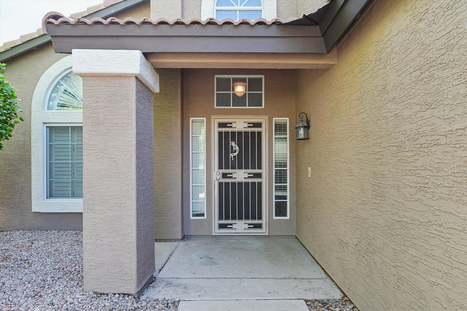 Cave Creek House: 26803 N 43rd Street