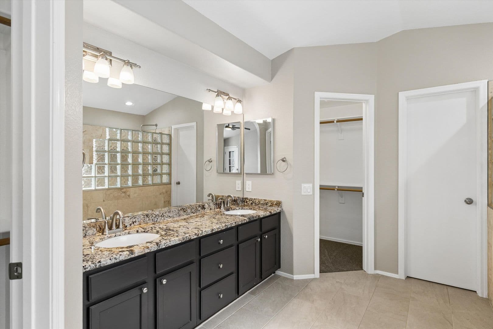 Cave Creek House: 26803 N 43rd Street