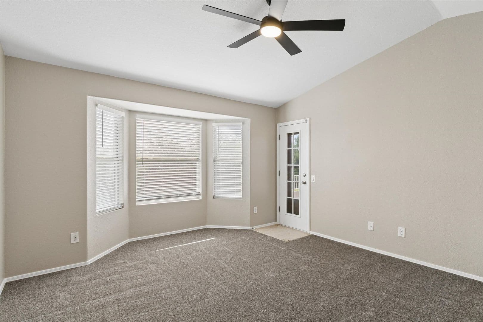 Cave Creek House: 26803 N 43rd Street