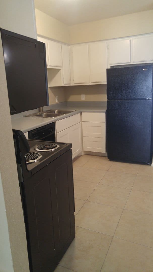 Phoenix Apartment: 2808 E Le Marche Ave