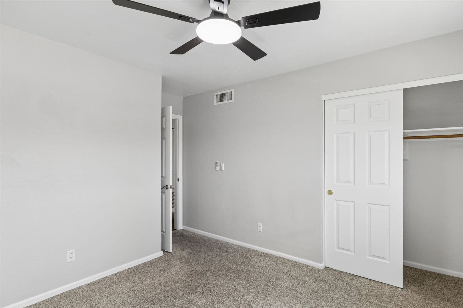 Glendale House: 6756 W Morrow Drive