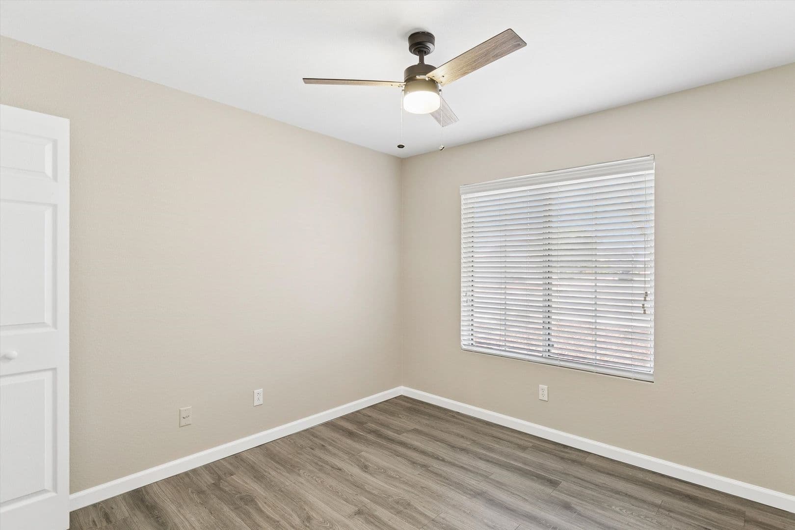 Peoria House: 17857 N 85th lane