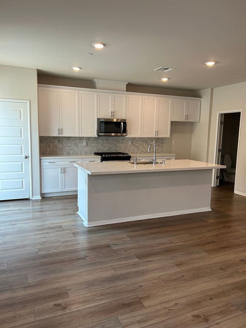 Temecula House: 40596 Birchfield Drive