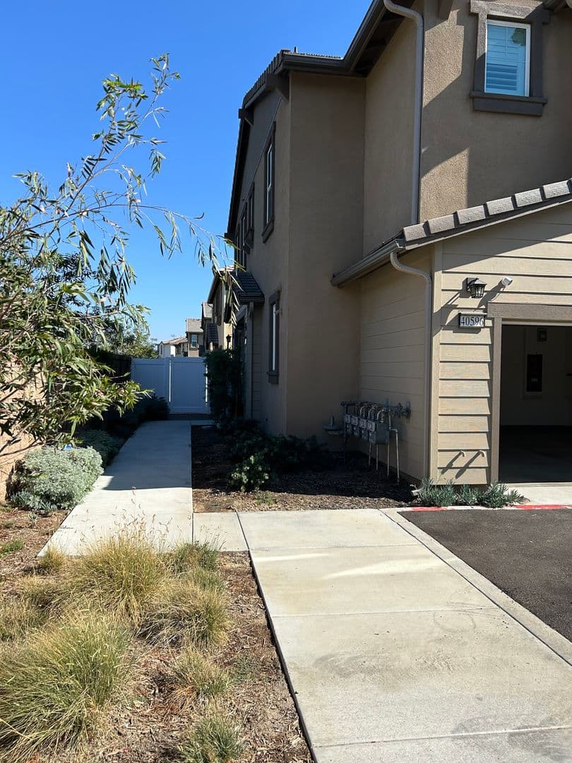 Temecula House: 40596 Birchfield Drive