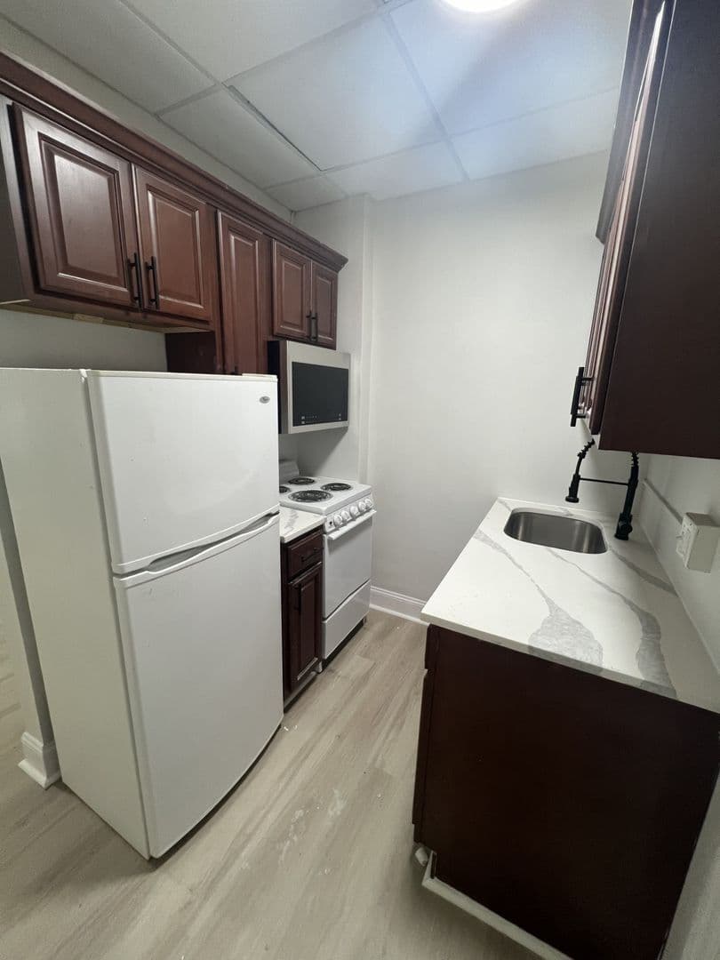 Rochester Apartment: 111 East Ave