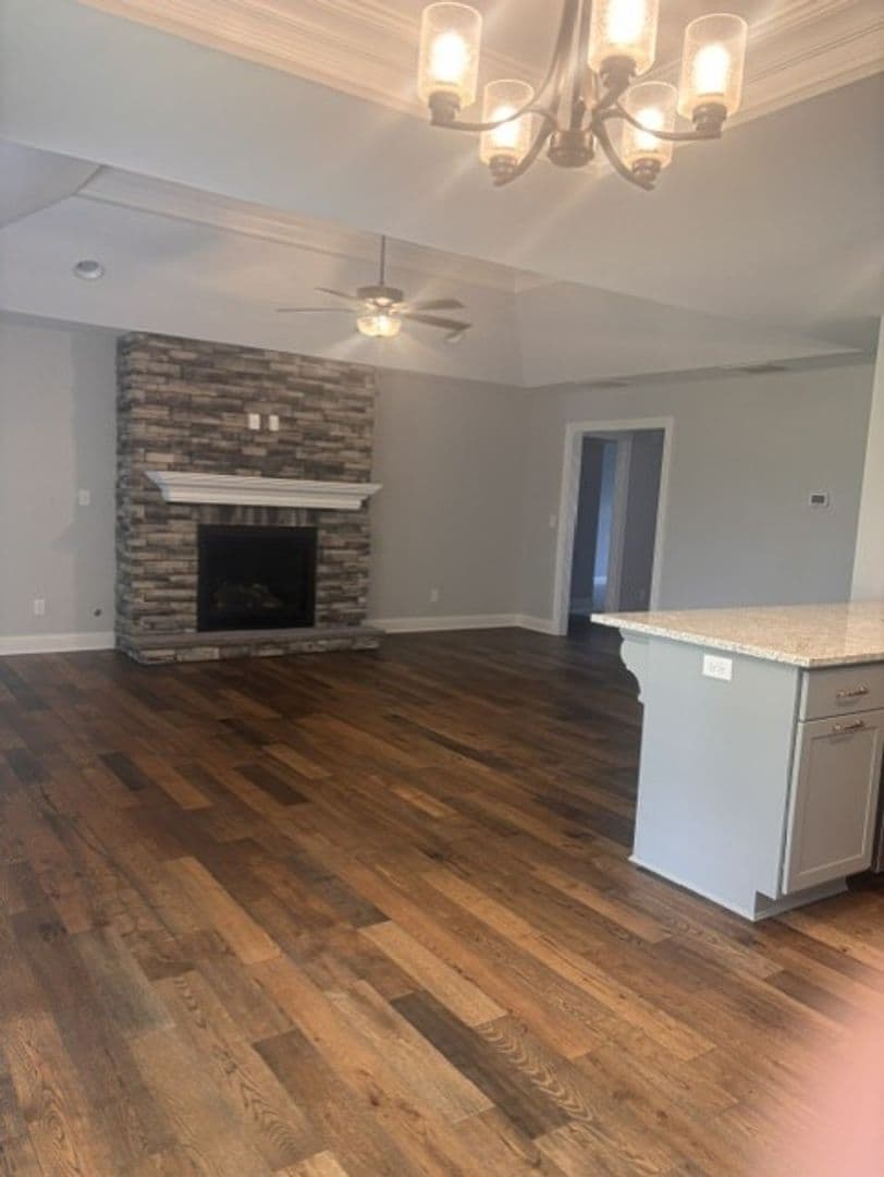Bardstown Apartment: Lala Lane