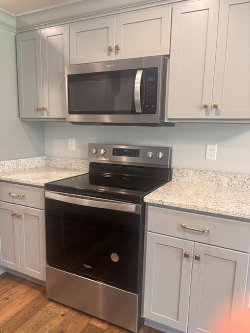 Bardstown Apartment: Lala Lane