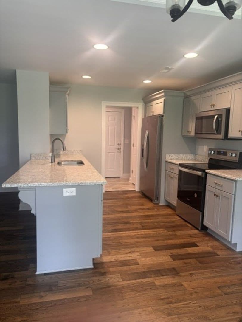 Bardstown Apartment: Lala Lane