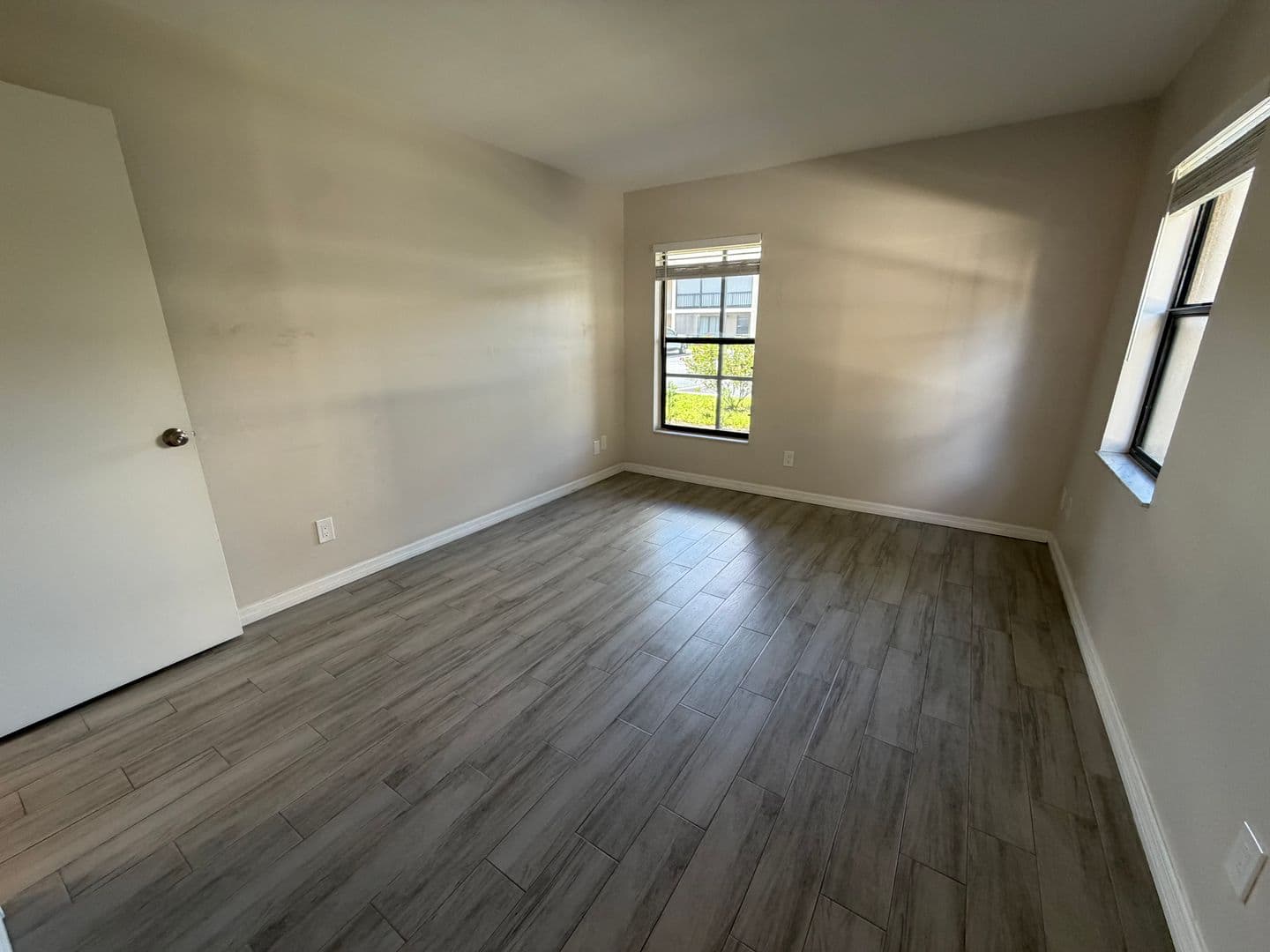 Fort Myers Condo: 5307 Summerlin Rd.