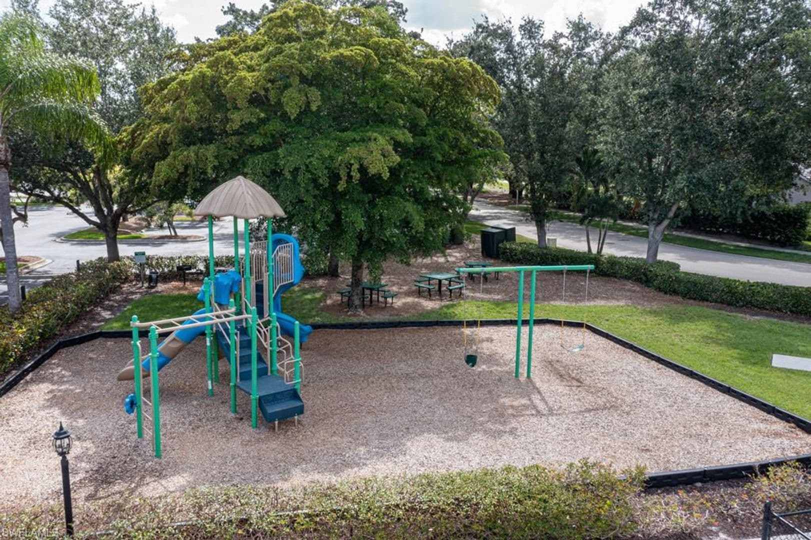 Naples Townhome: 2252 Heritage Greens Dr.