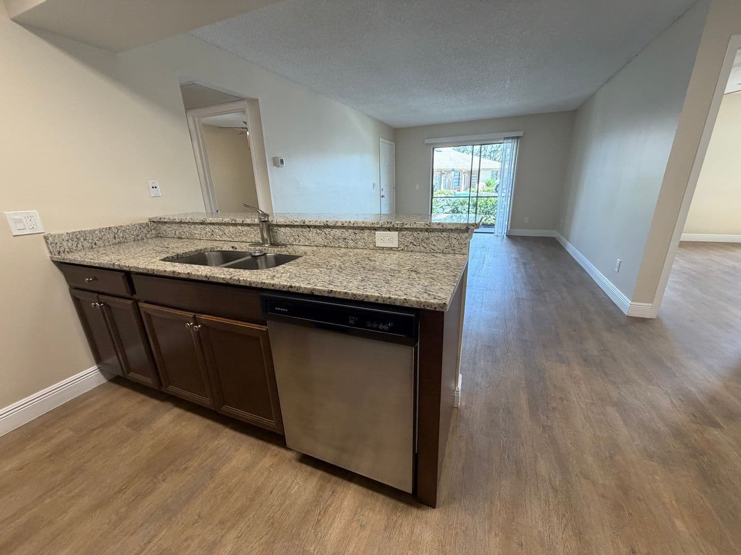 Fort Myers Condo: 5321 Summerlin Rd.