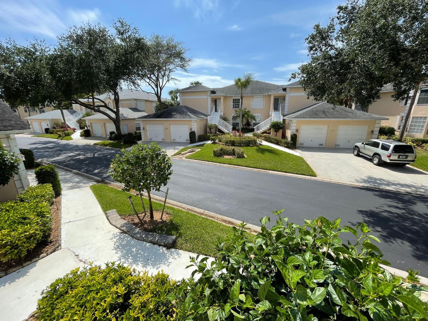 Naples Condo: 440 Wiggins Lake Ct. #201
