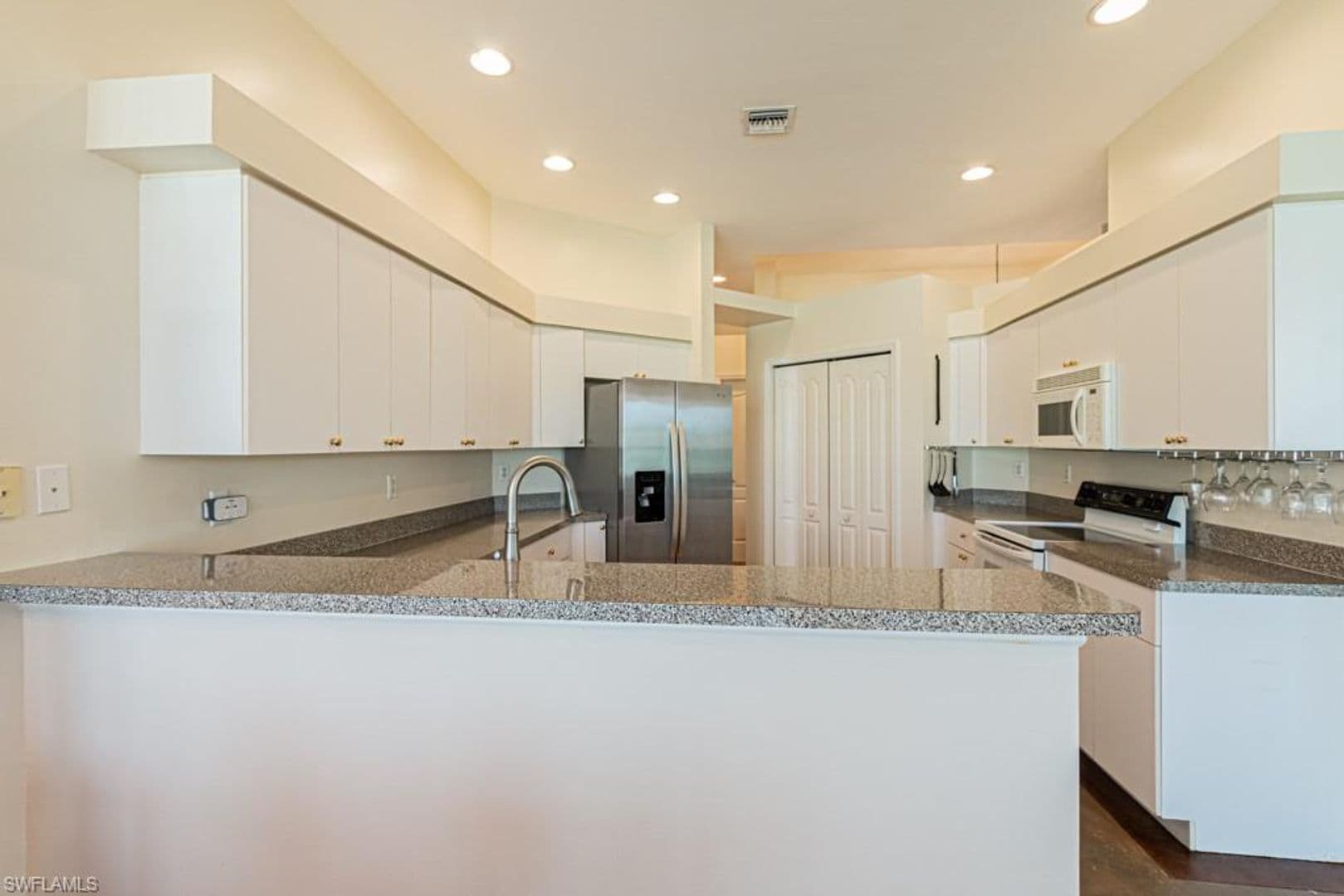 Naples Townhome: 2252 Heritage Greens Dr.