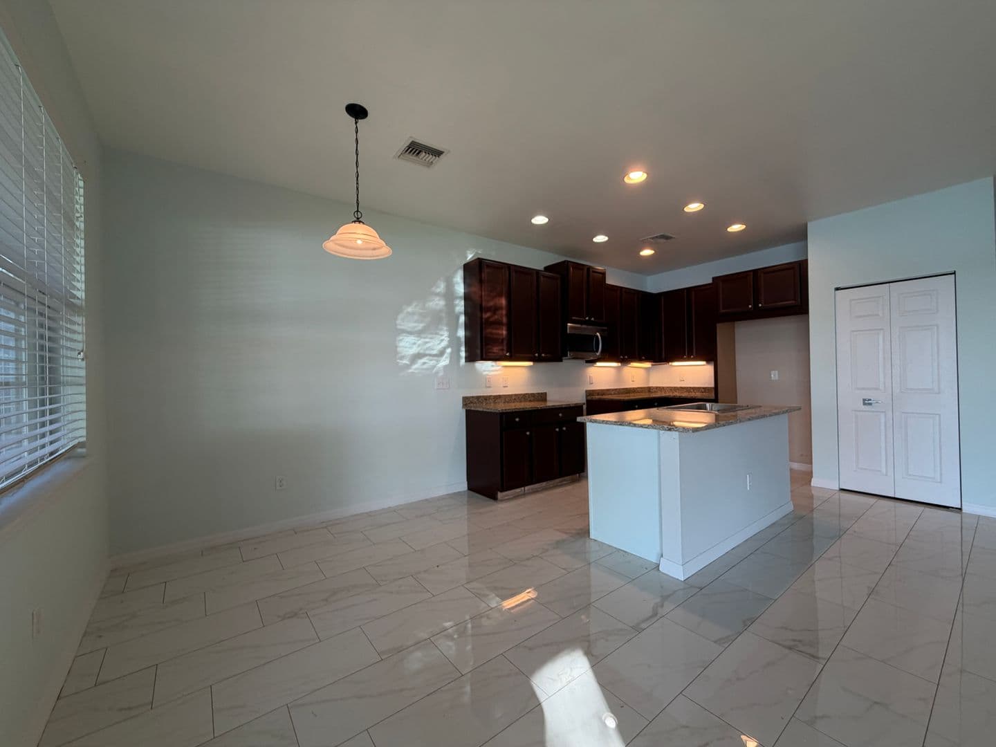Naples House: 1484 Birdie Dr.