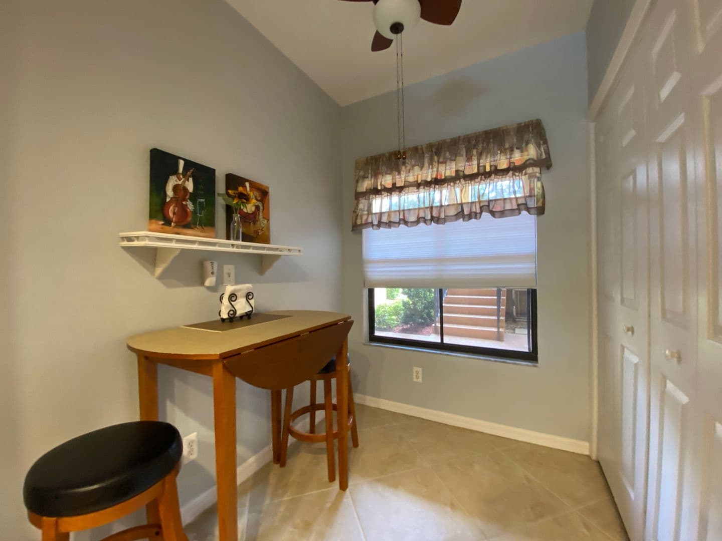 Naples Apartment: 155 Vintage Cir.