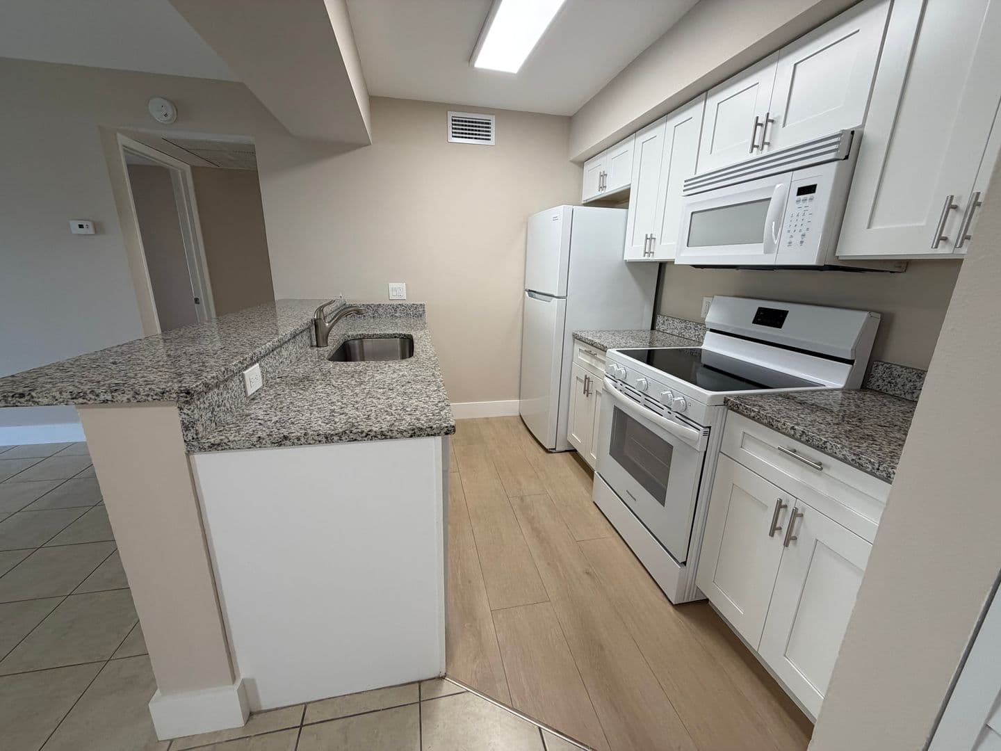 Fort Myers Condo: 5317 Summerlin Rd.