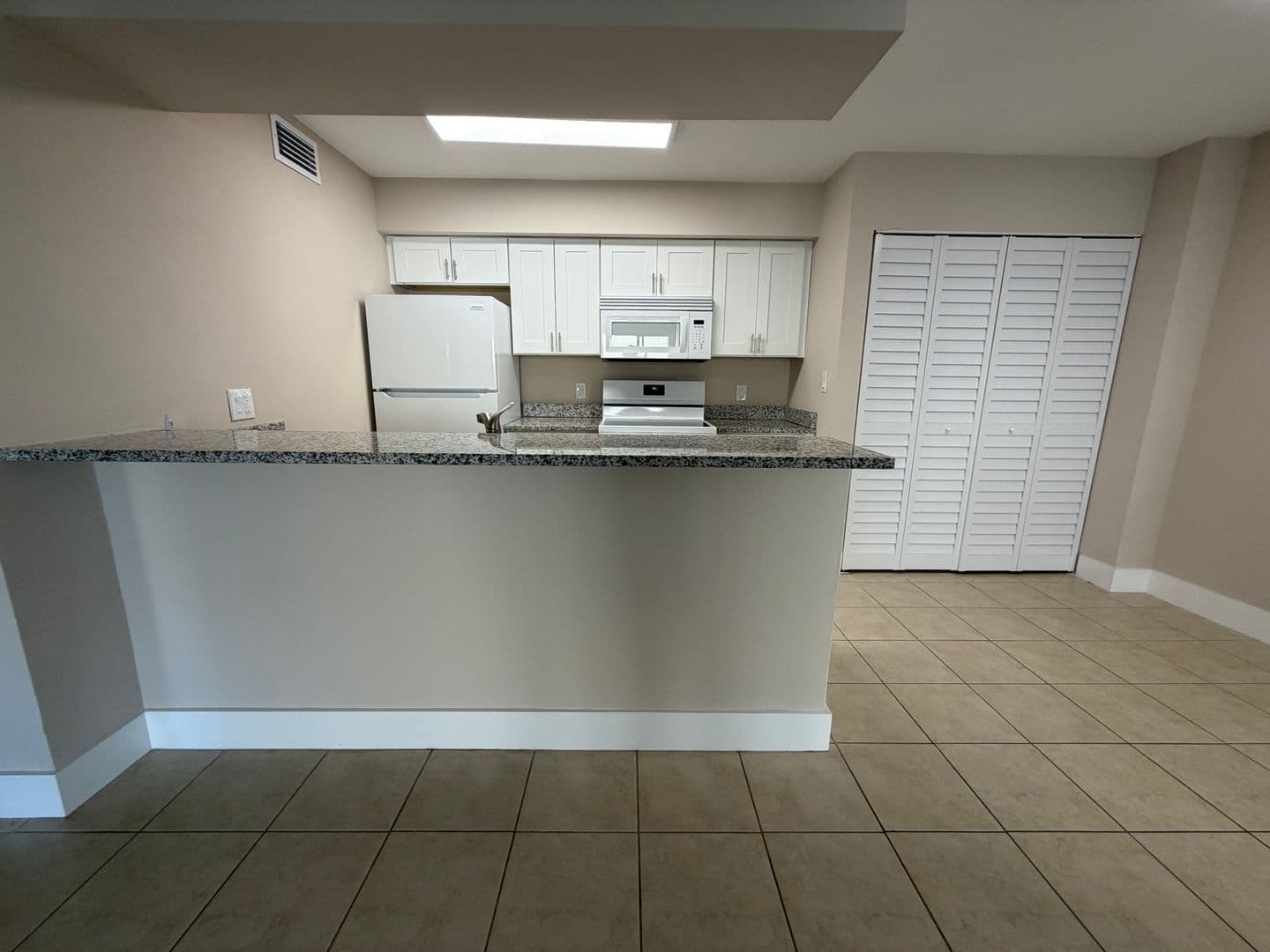 Fort Myers Condo: 5317 Summerlin Rd.