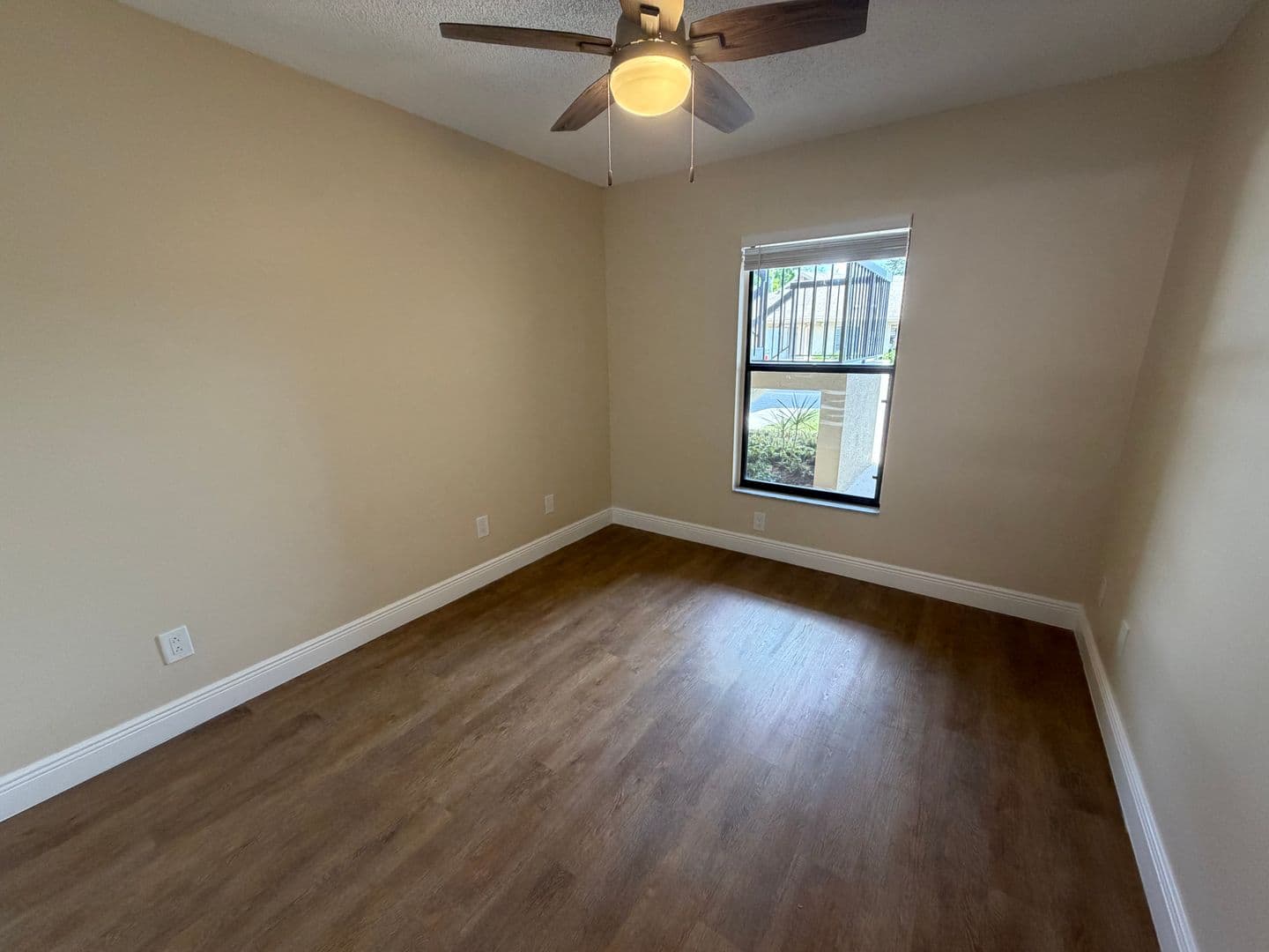 Fort Myers Condo: 5321 Summerlin Rd.