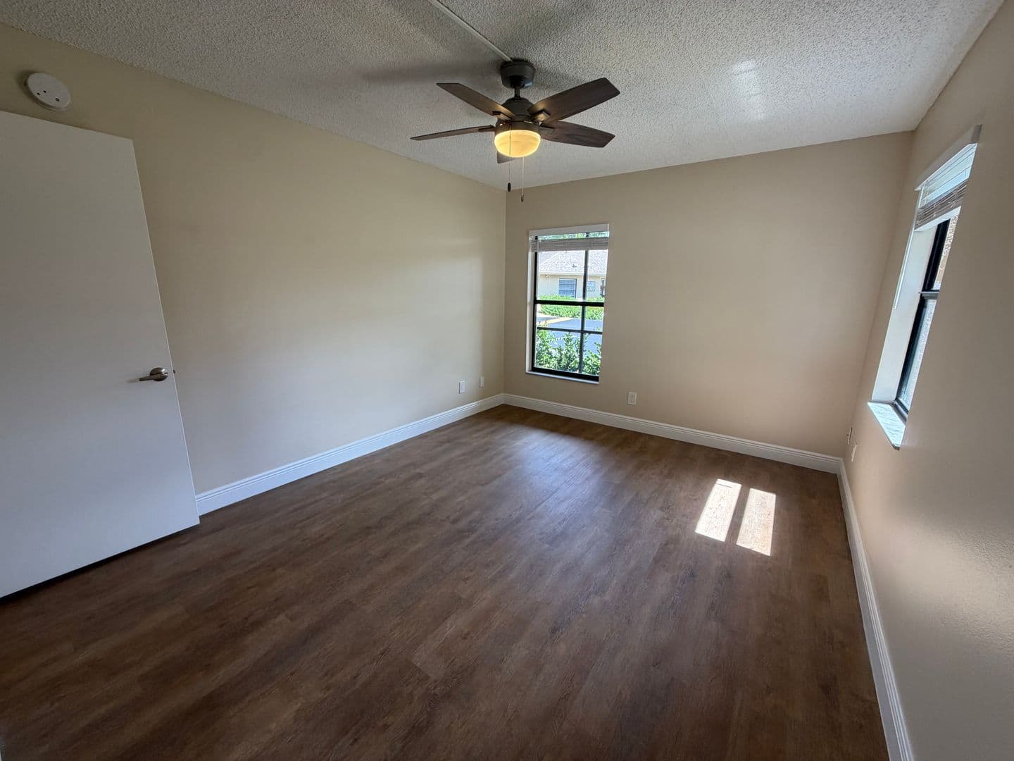 Fort Myers Condo: 5321 Summerlin Rd.