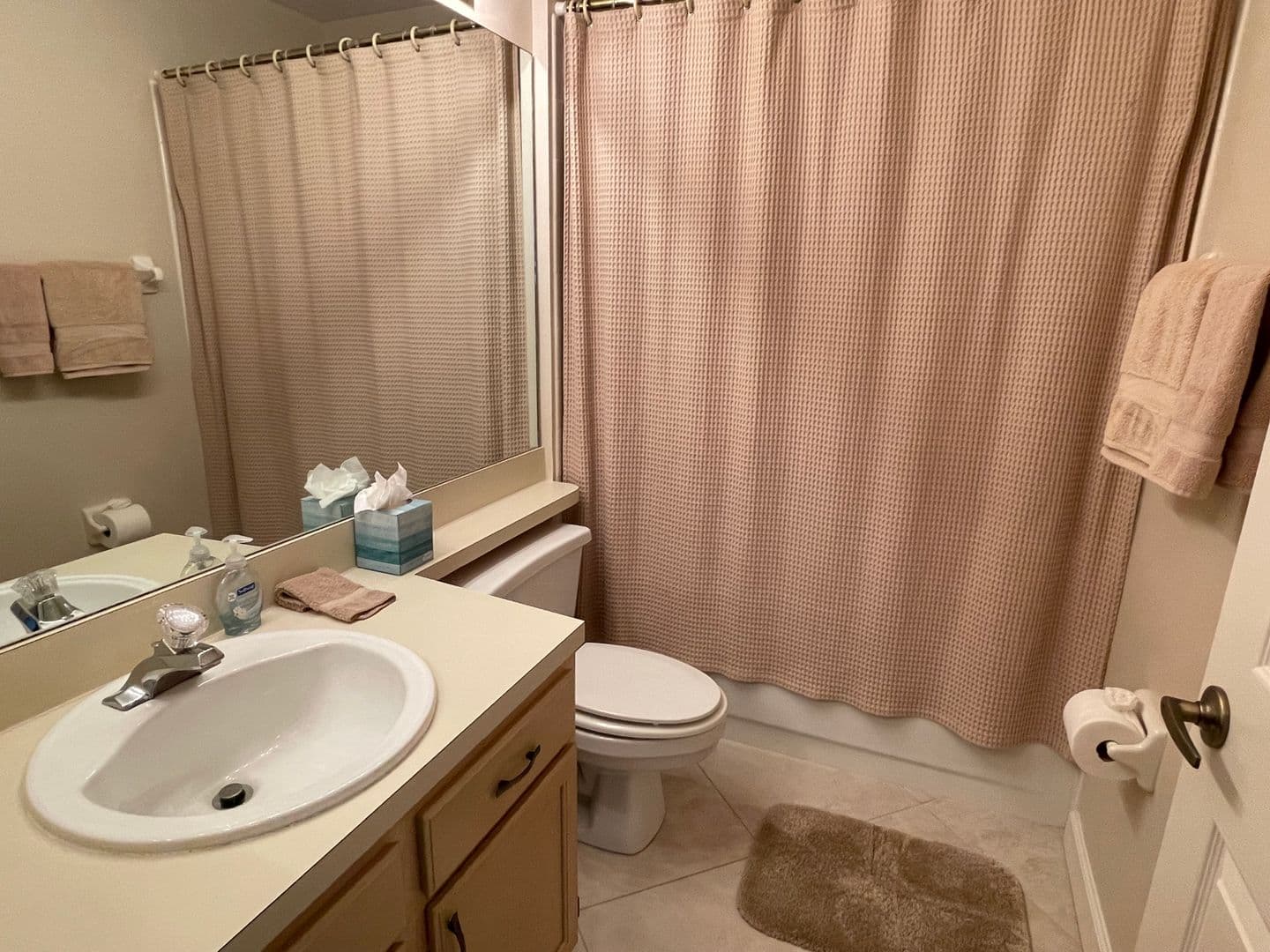Naples Condo: 440 Wiggins Lake Ct. #201