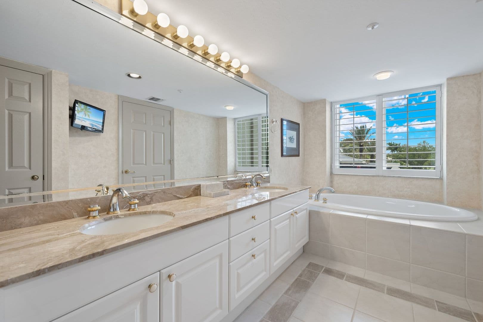 Naples Condo: 6849 Grenadier BLVD