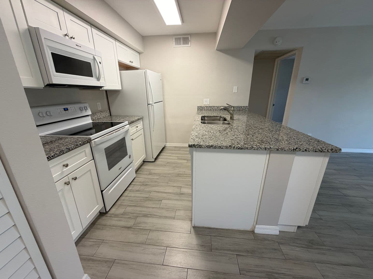 Fort Myers Condo: 5307 Summerlin Rd.