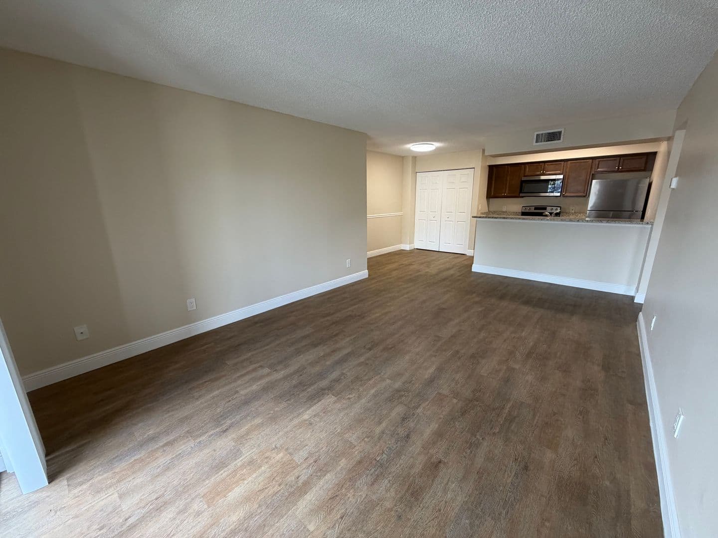Fort Myers Condo: 5321 Summerlin Rd.