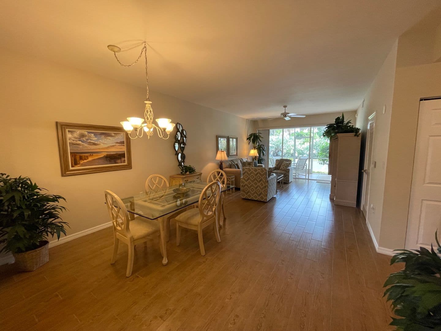 Naples Condo: 519 Roma Ct. #2103