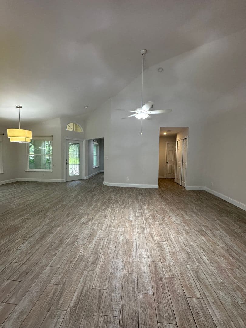 Estero House: 21194 Old Oak Pl