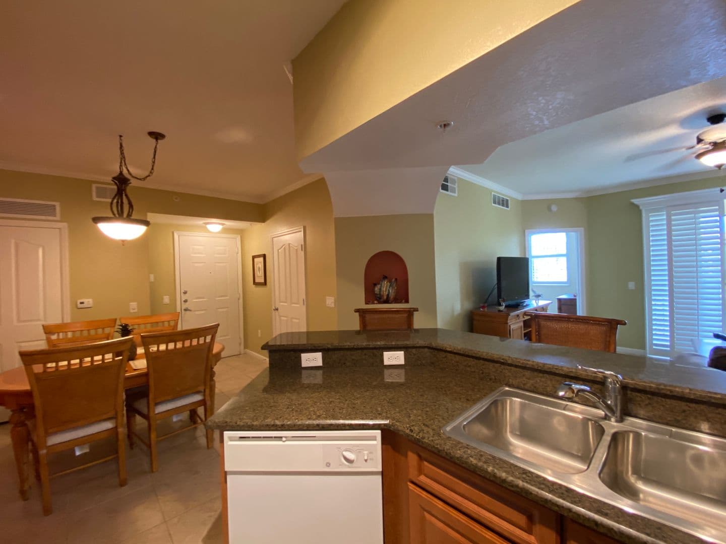 Naples Condo: 12940 Positano Cir #204