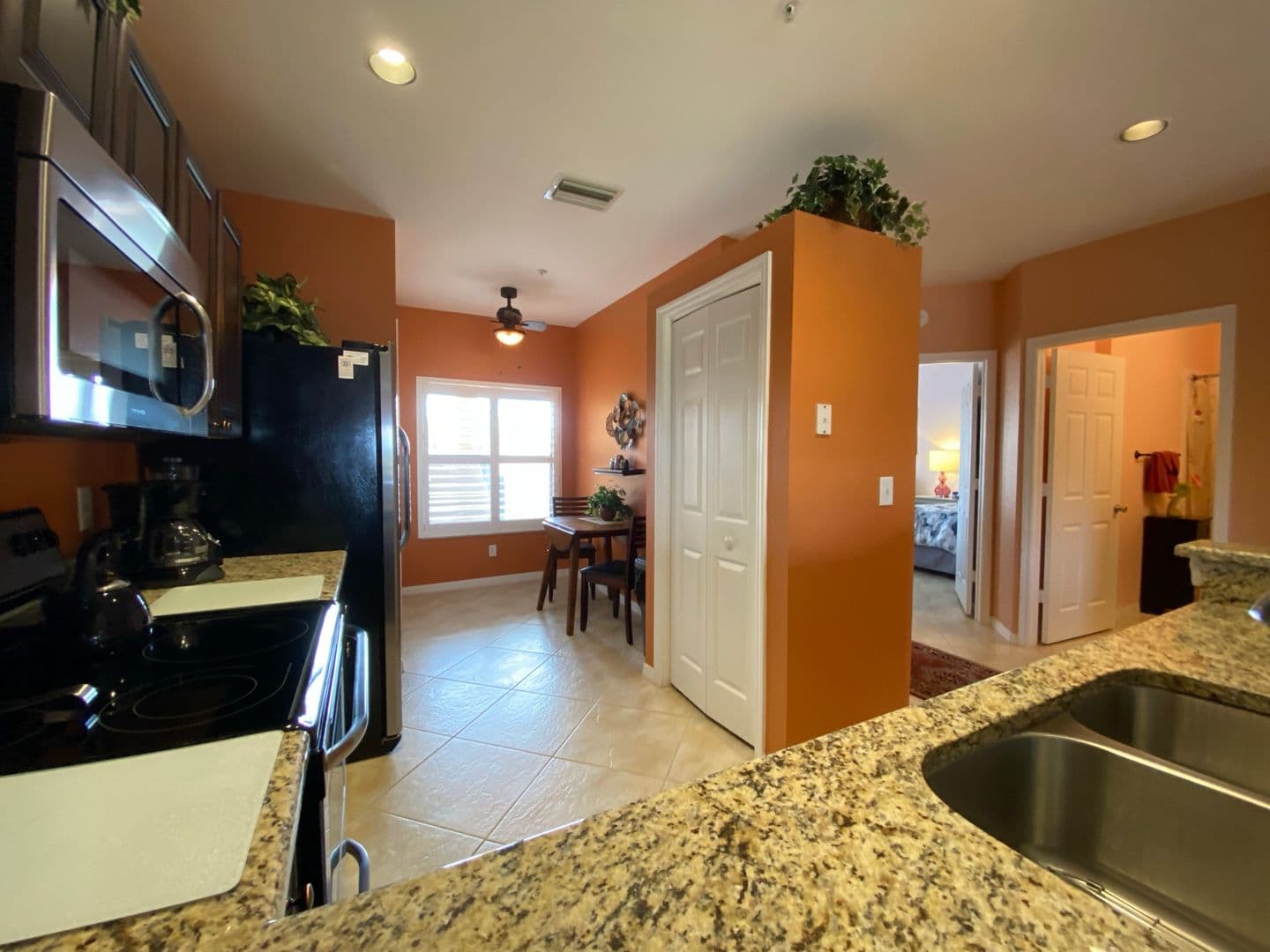 Naples Condo: 230 Vintage Cir.