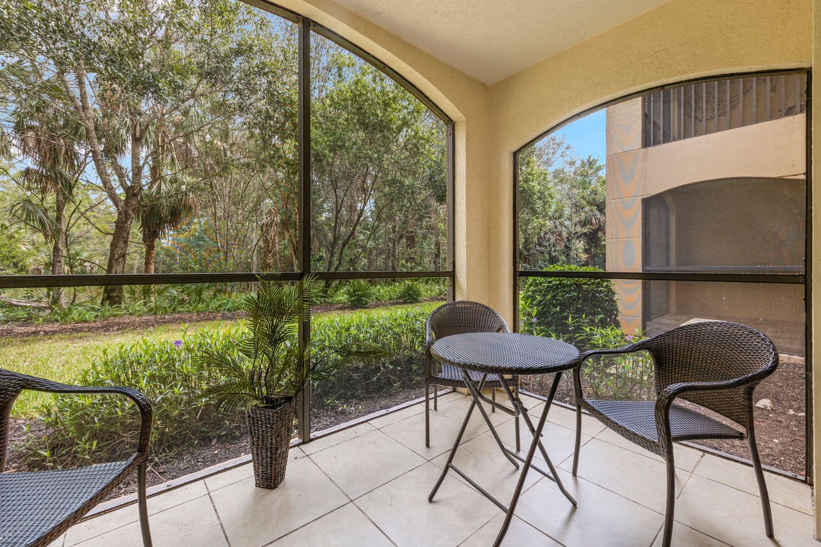 Naples Condo: 12955 Positano Cir #104
