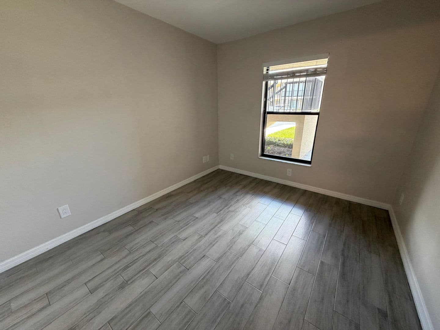 Fort Myers Condo: 5307 Summerlin Rd.