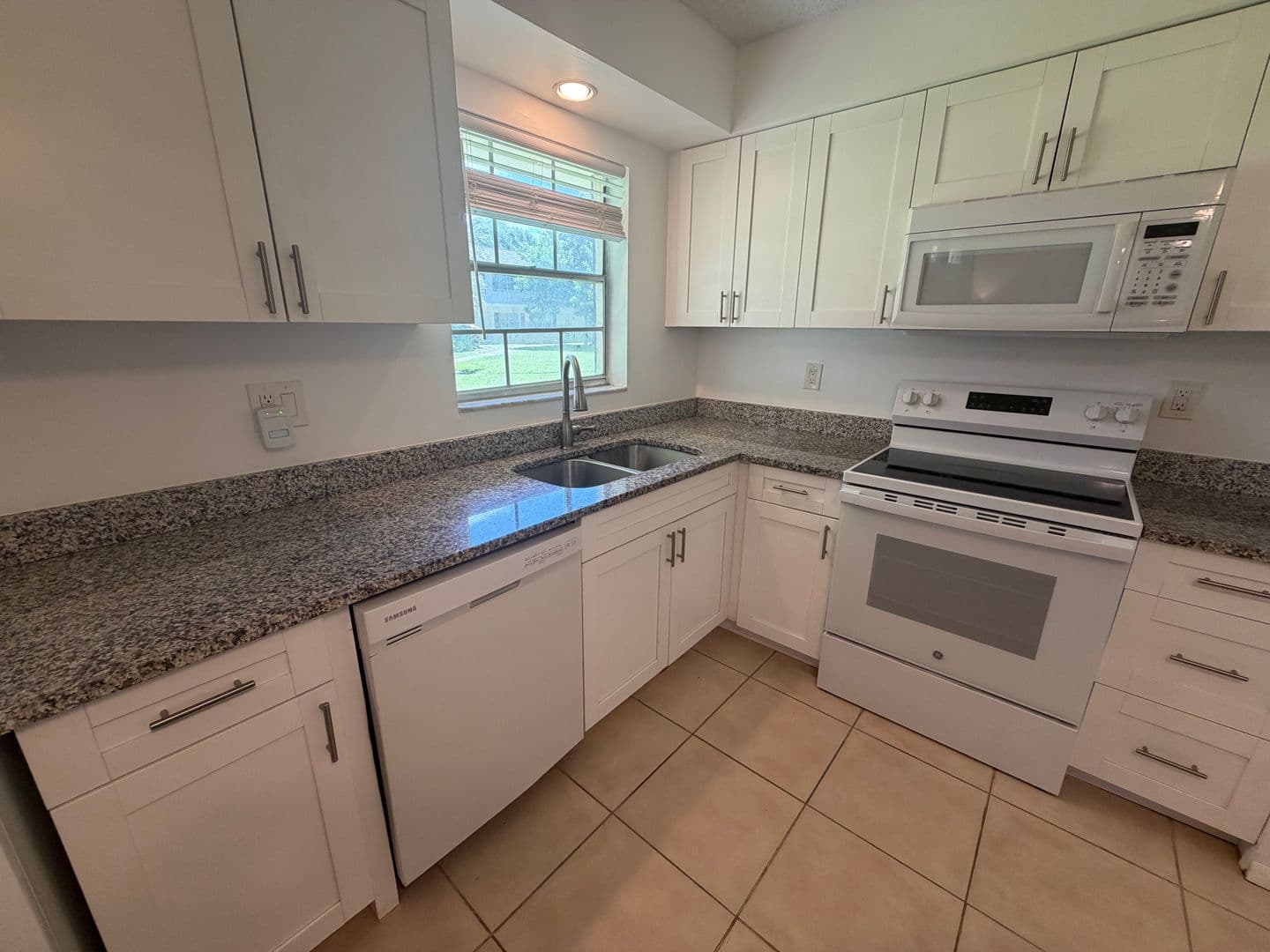 Naples Condo: 3325 Airport Pulling Rd N.
