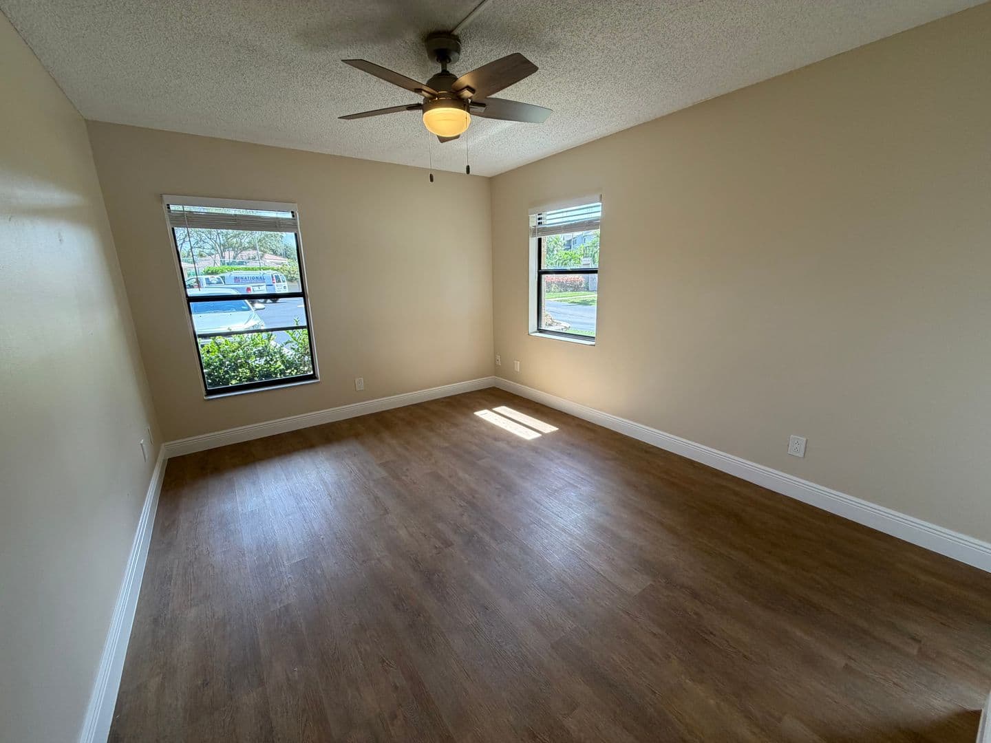 Fort Myers Condo: 5321 Summerlin Rd.