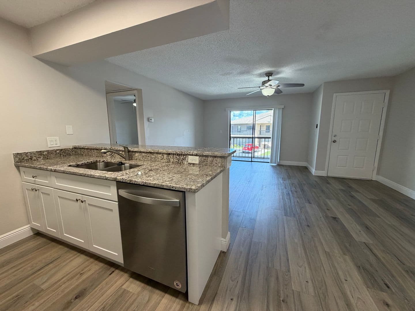 Fort Myers Condo: 5325 Summerlin Rd.