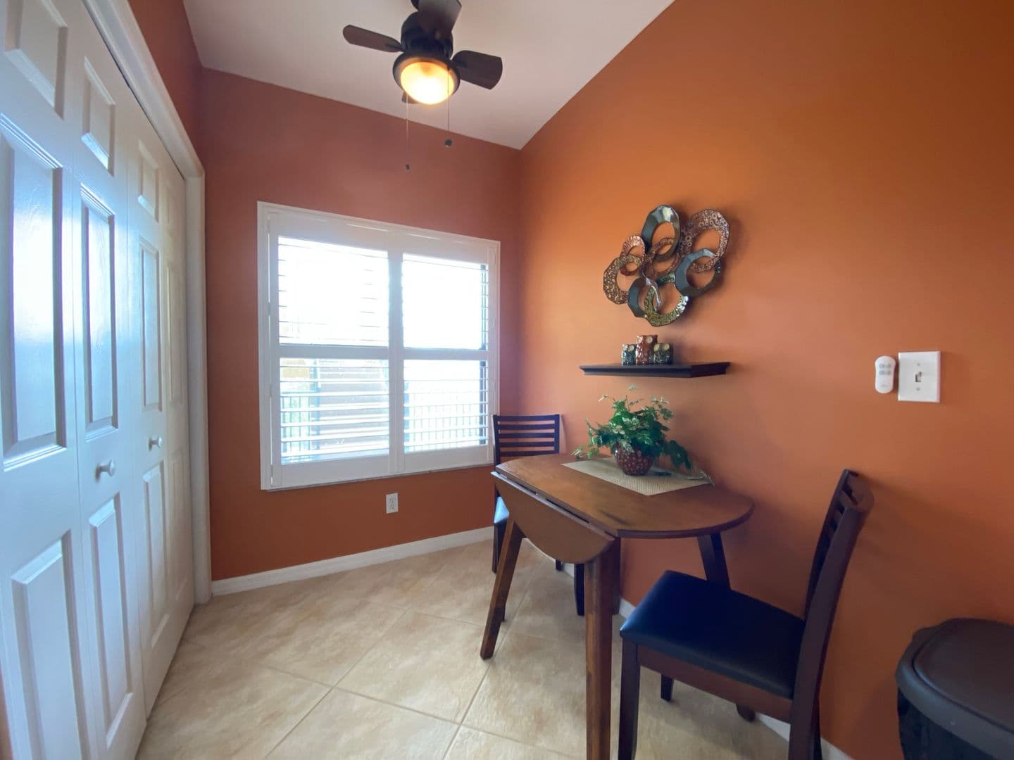 Naples Condo: 230 Vintage Cir.
