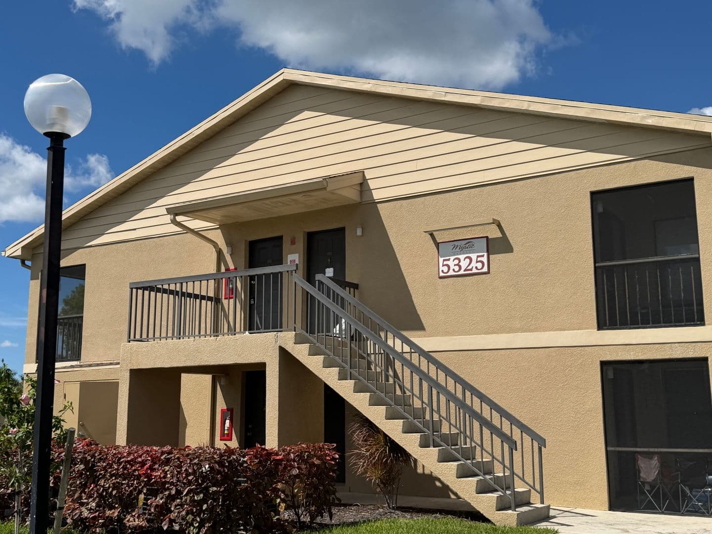 Fort Myers Condo: 5325 Summerlin Rd.