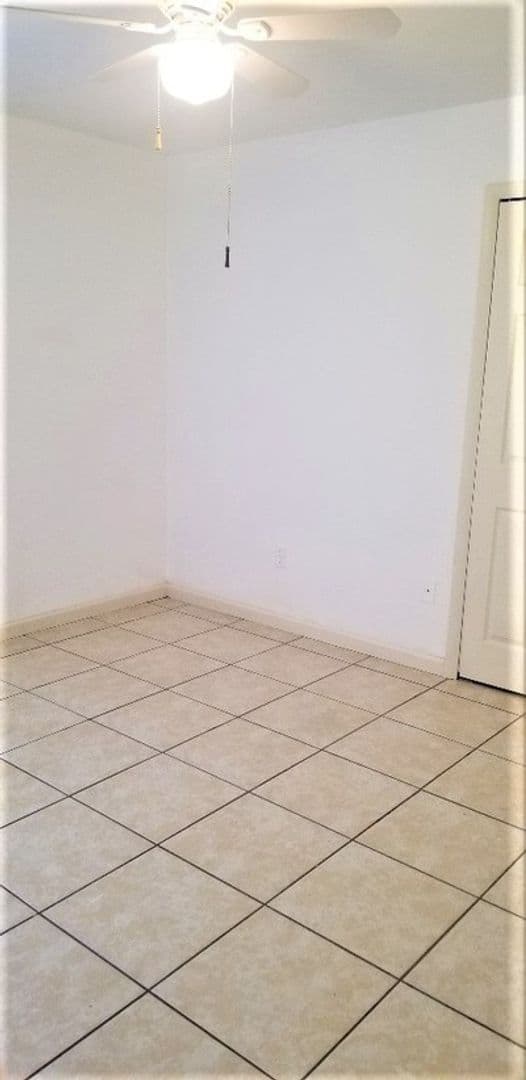 FORT MYERS House: 7472 SAN CARLOS BLVD