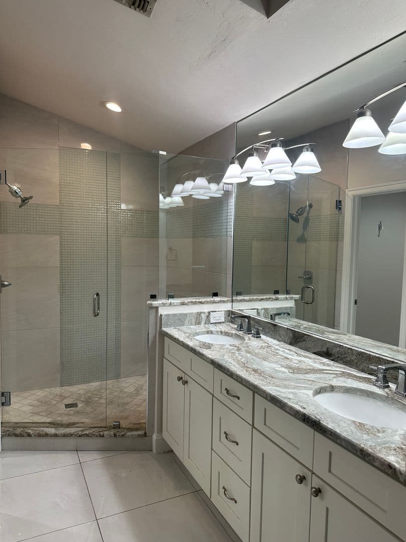 Estero House: 21194 Old Oak Pl