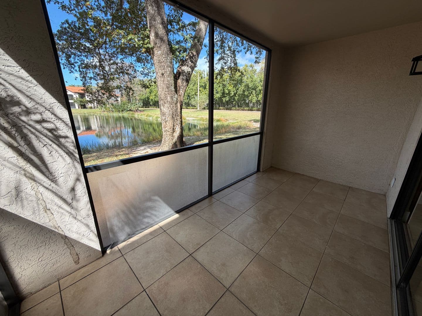 Naples Condo: 2094 Arbour Walk Cir.