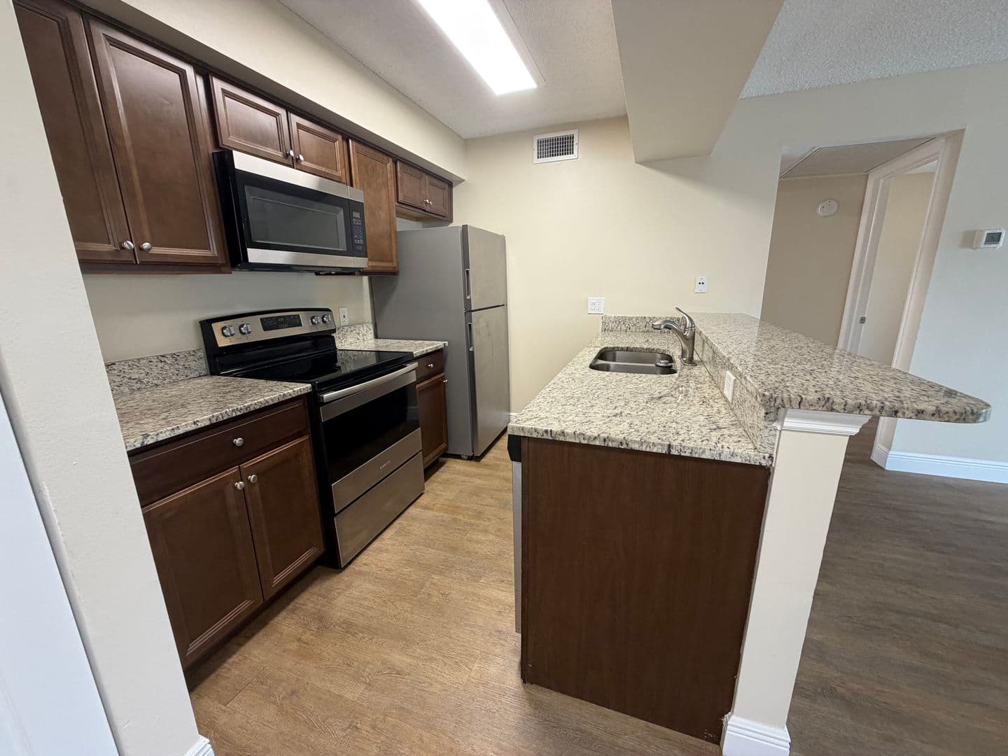 Fort Myers Condo: 5321 Summerlin Rd.