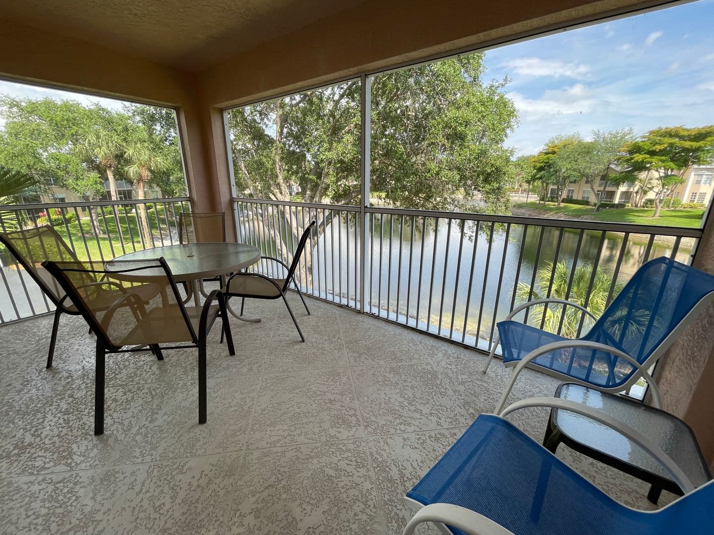 Naples Condo: 440 Wiggins Lake Ct. #201