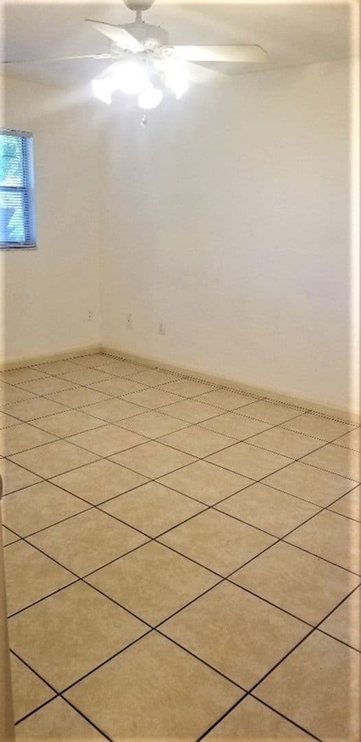 FORT MYERS House: 7472 SAN CARLOS BLVD