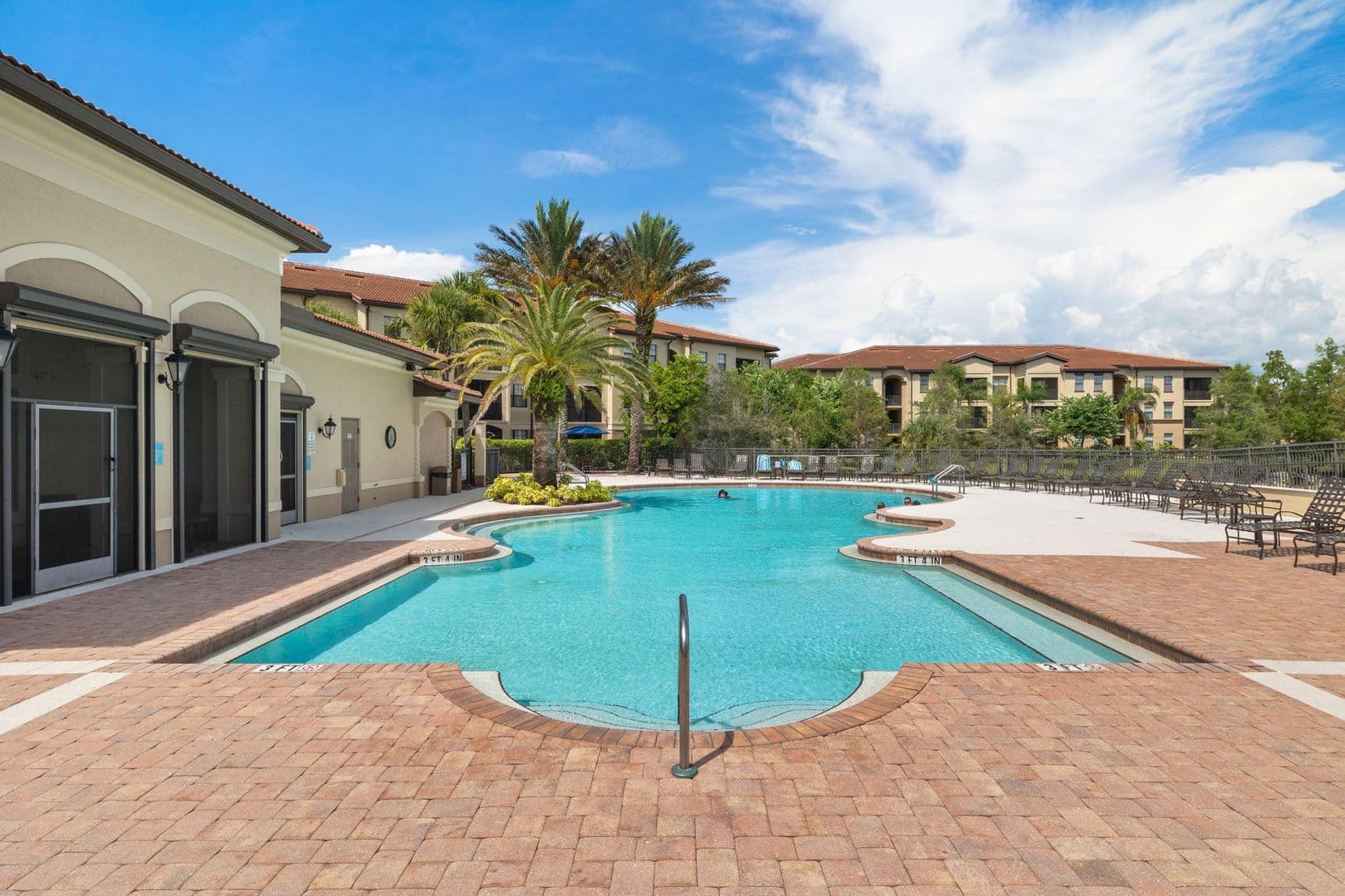 Naples Condo: 12940 Positano Cir #204