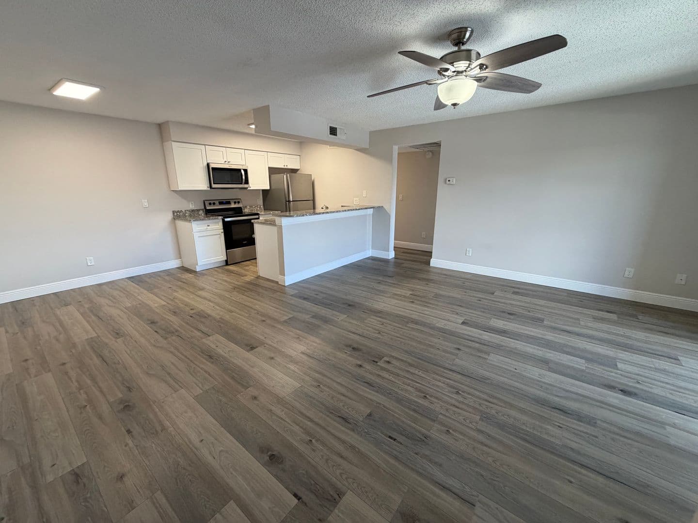 Fort Myers Condo: 5325 Summerlin Rd.