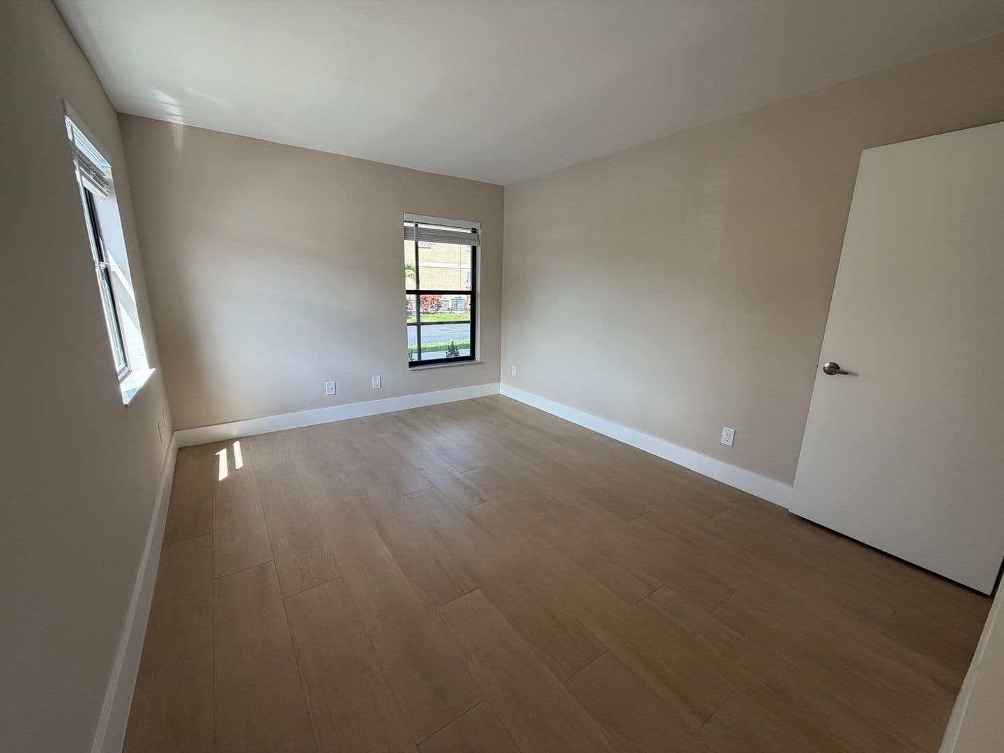 Fort Myers Condo: 5317 Summerlin Rd.