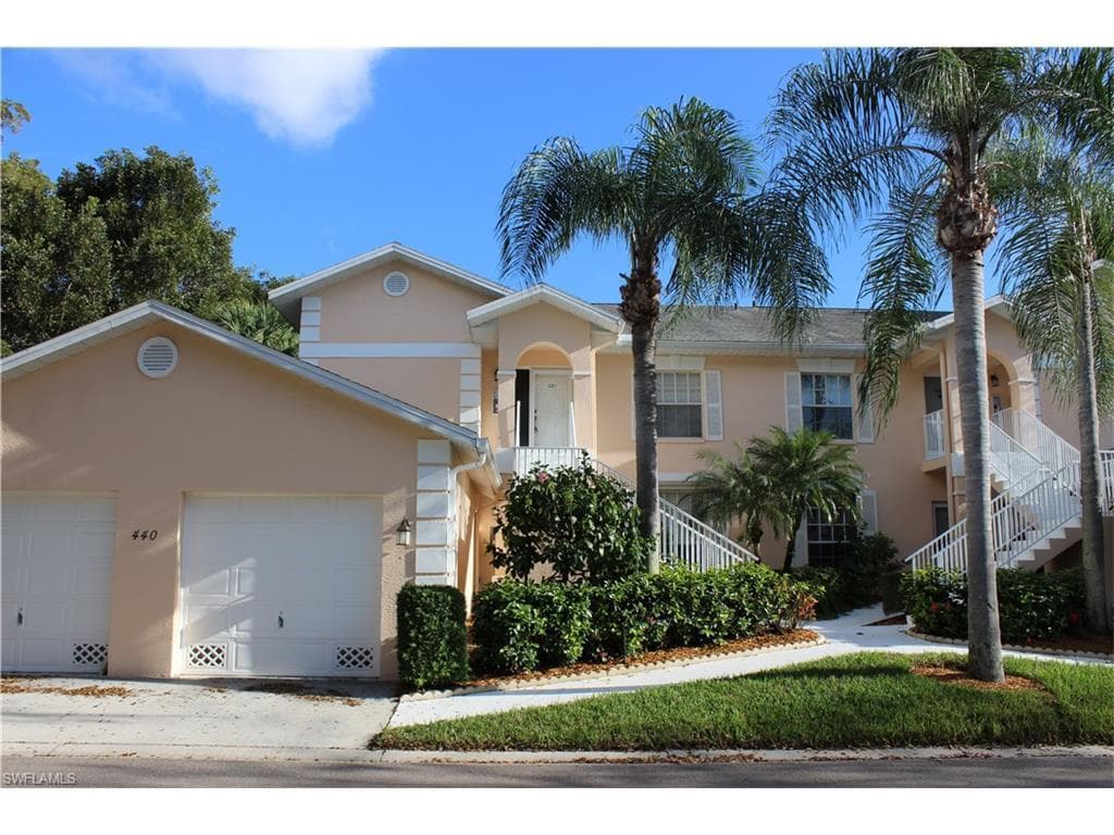 Naples Condo: 440 Wiggins Lake Ct. #201